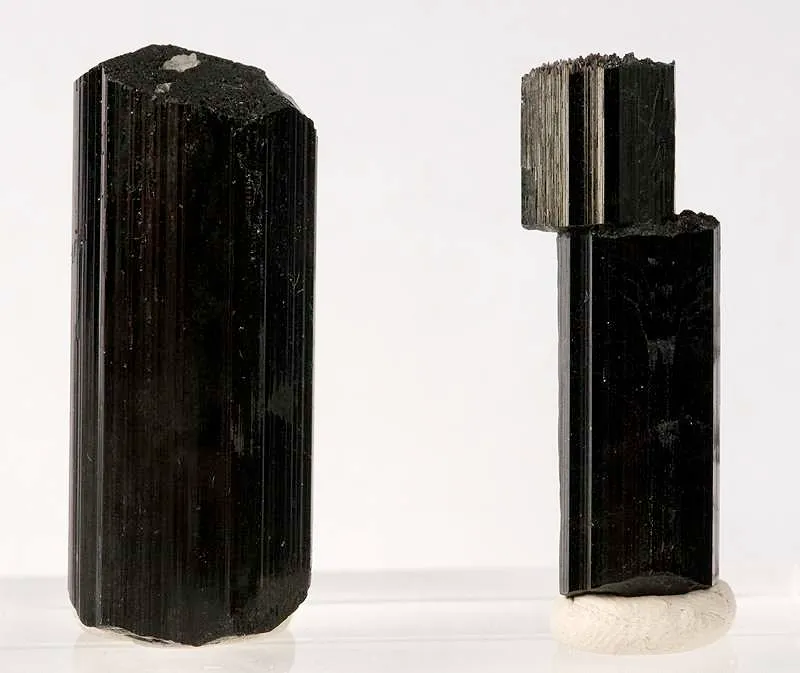 Tourmaline Var. Schorl - image 2