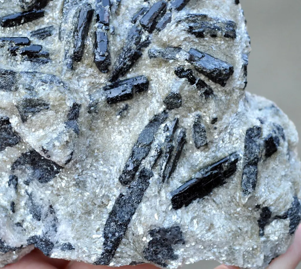 Tourmaline var. Schorl & Muscovite 482 grams - Thompson Peak, Plumas Co., California, USA - image 3