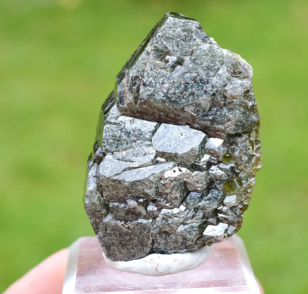 Tourmaline var. Uvite 65 grams - Pedra Preta pit, Serra das Éguas, Brumado, Bahia, Brazil - image 2