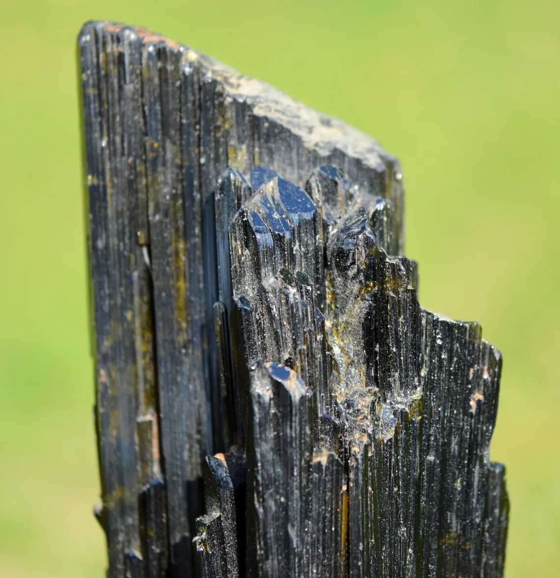 Tourmaline var: Verdelite 248 grams - Sahatany Valley, Ibity, Vakinankaratra, Madagascar - image 4
