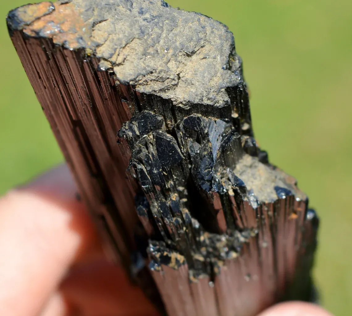 Tourmaline var: Verdelite 248 grams - Sahatany Valley, Ibity, Vakinankaratra, Madagascar - image 6