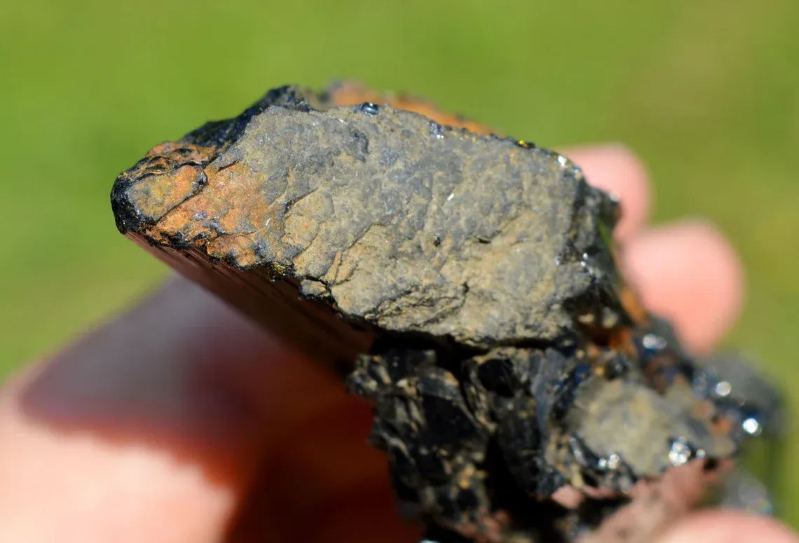 Tourmaline var: Verdelite 248 grams - Sahatany Valley, Ibity, Vakinankaratra, Madagascar - image 5