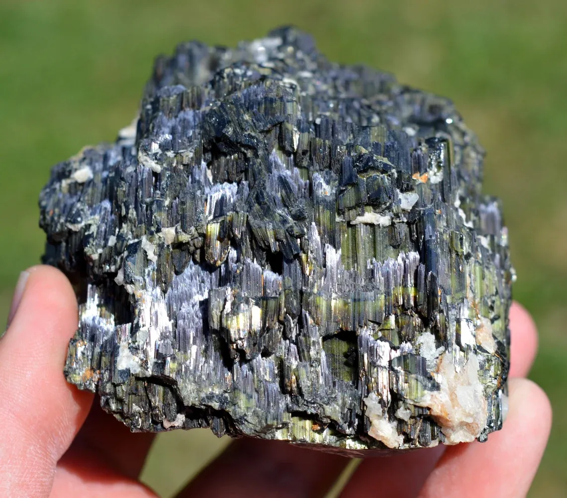 Tourmaline var: Verdelite 873 grams - Sahatany Valley, Ibity, Vakinankaratra, Madagascar - image 3