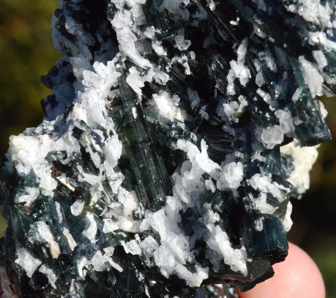 Tourmaline var. Verdelite & Quartz 145 grams - Minas Gerais, Brazil - image 6