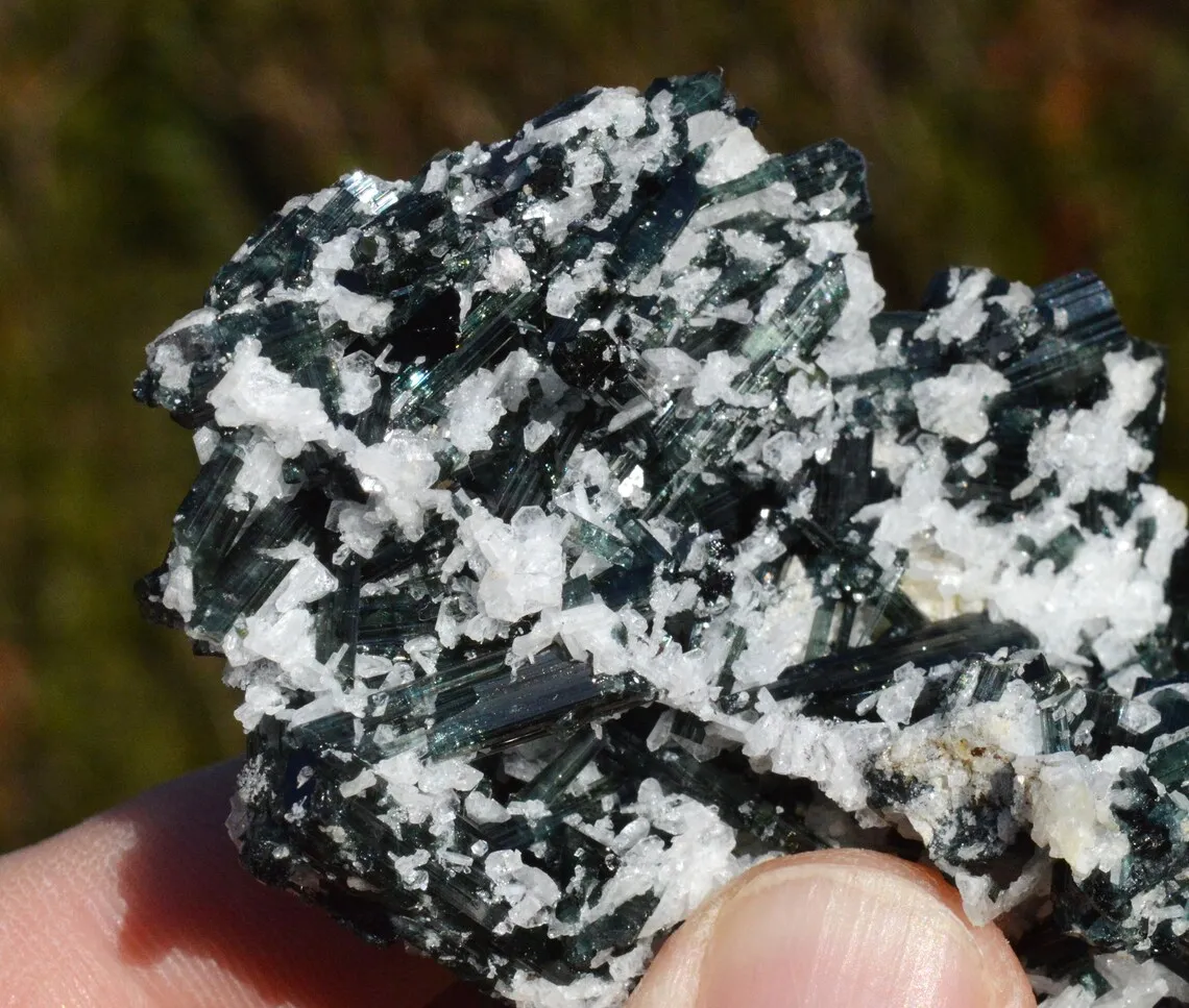 Tourmaline var. Verdelite & Quartz 145 grams - Minas Gerais, Brazil - image 8