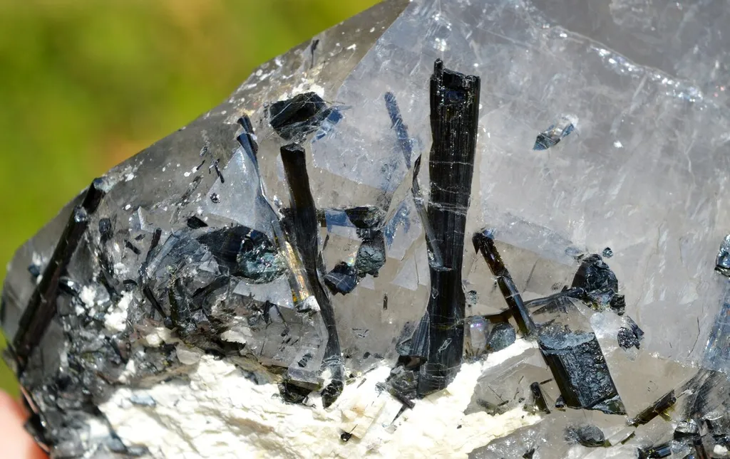 Tourmaline var. Verdelite & Quartz - 2710 grams - Minas Gerais, Brazil - image 5