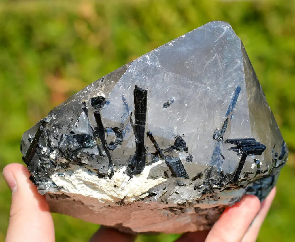Tourmaline var. Verdelite & Quartz - 2710 grams - Minas Gerais, Brazil - image 4