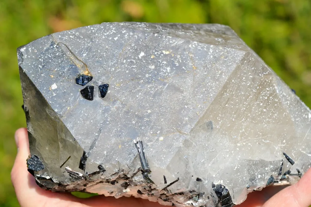 Tourmaline var. Verdelite & Quartz - 2710 grams - Minas Gerais, Brazil - image 7