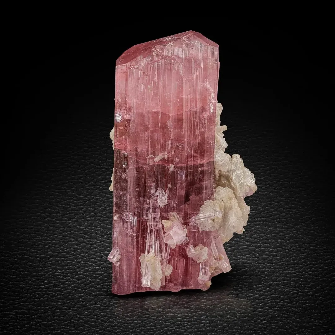 Tourmaline with Albite - image 3