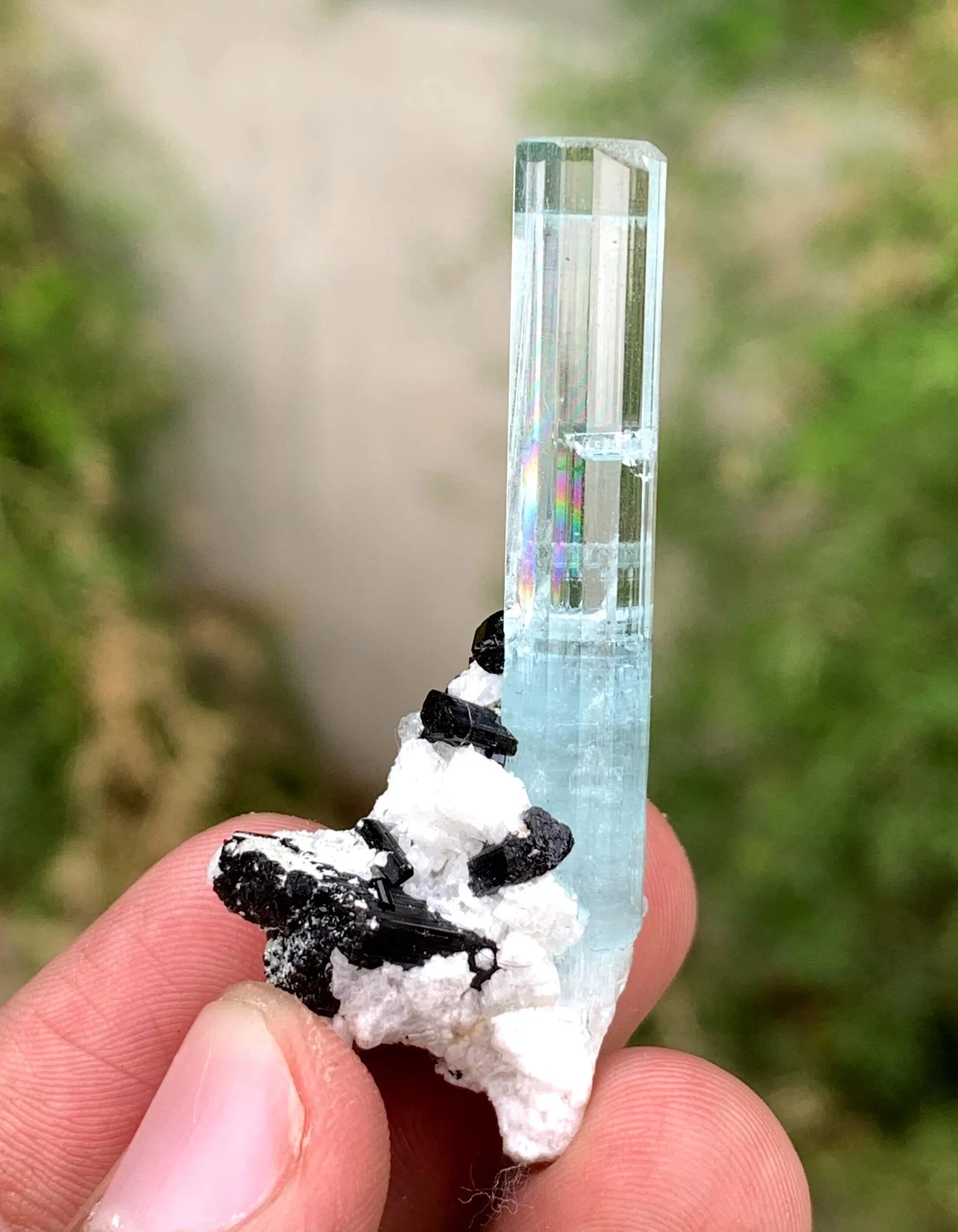 Transparent Blue Aquamarine from Pakistan 48.95 Carats - image 5