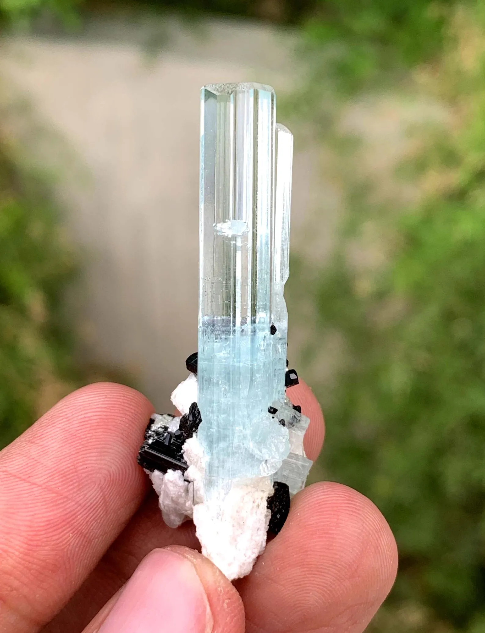 Transparent Blue Aquamarine from Pakistan 48.95 Carats - image 6