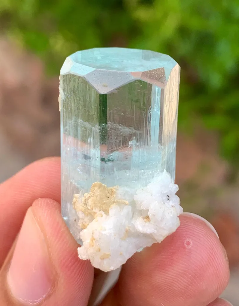 Transparent Blue Diamond Cut Aquamarine Crystal from Pakistan - image 7