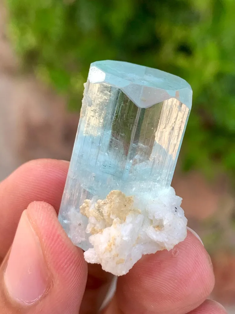 Transparent Blue Diamond Cut Aquamarine Crystal from Pakistan - image 3