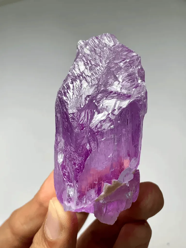 Transparent Kunzite var Spodumene Crystal from Afghanistan - image 2