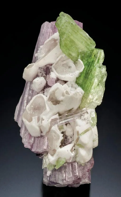Tremolite (Chromium-rich), Tanzanite, Calcite - image 1
