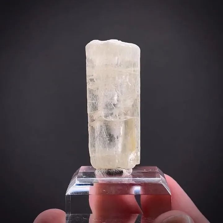 Tremolite image