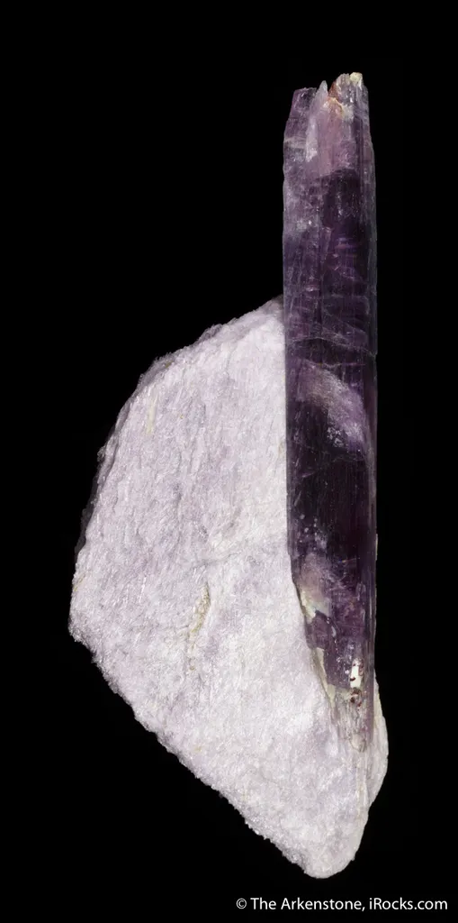 Tremolite (var Hexagonite) - image 3