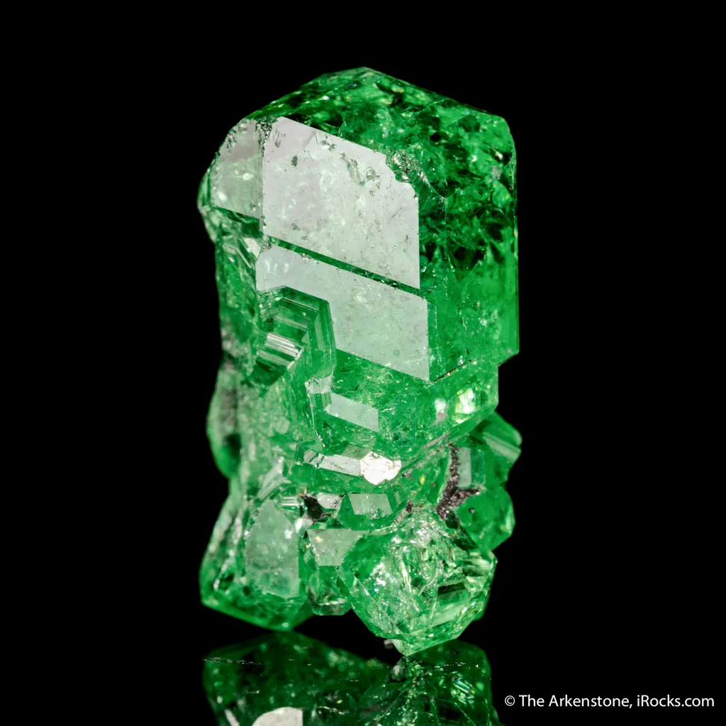 Tsavorite Garnet image