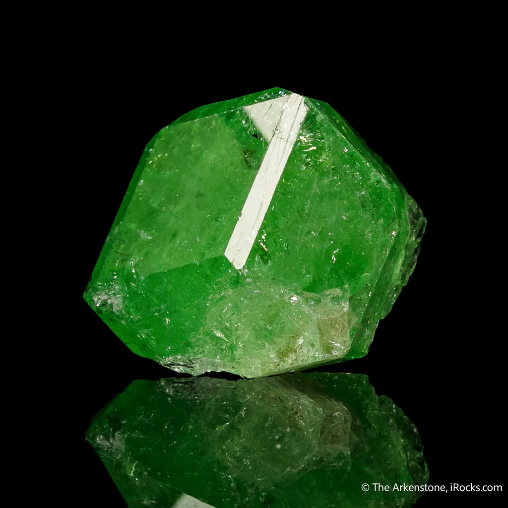 Tsavorite Garnet image