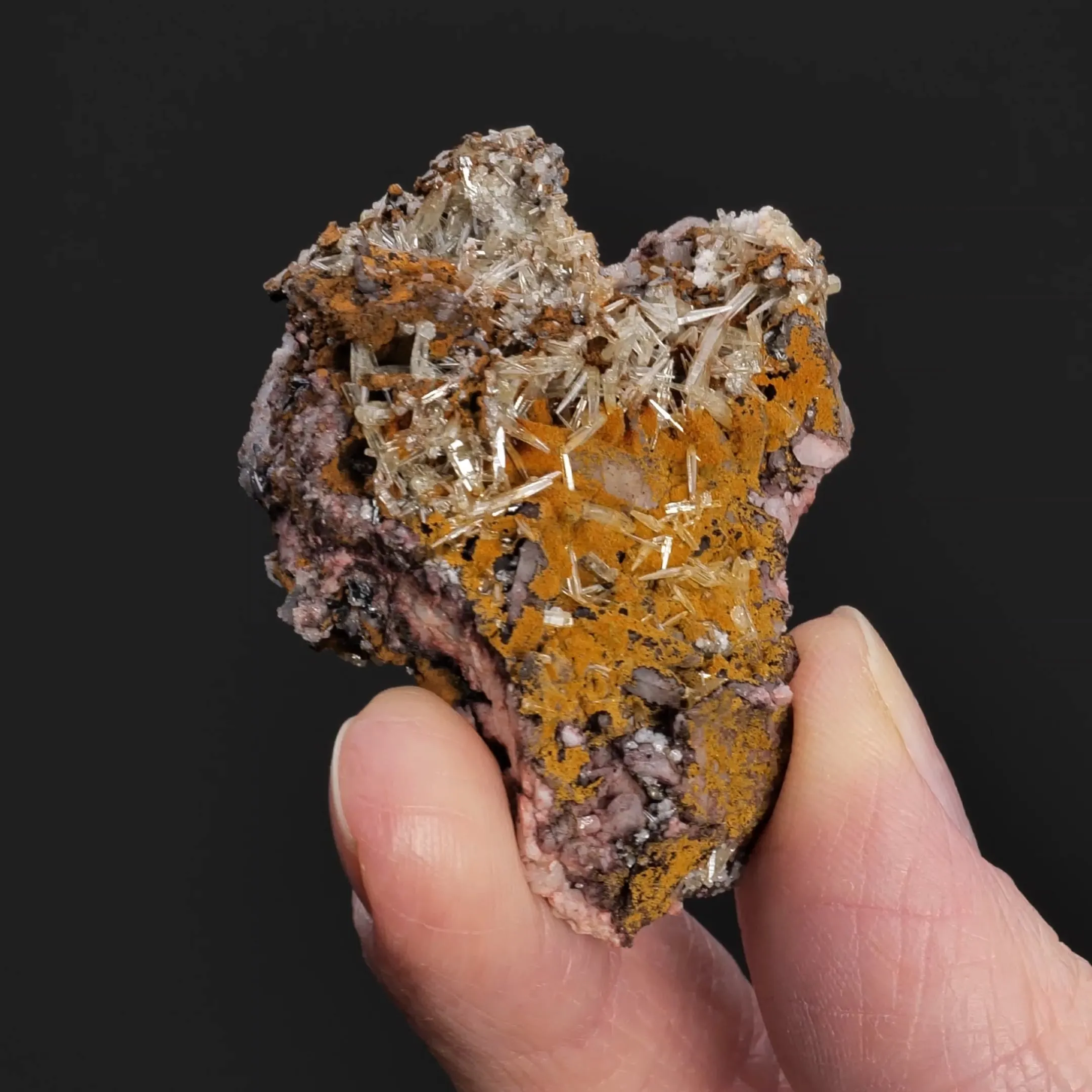 Tsumcorite and Mimetite on Quartz - image 2