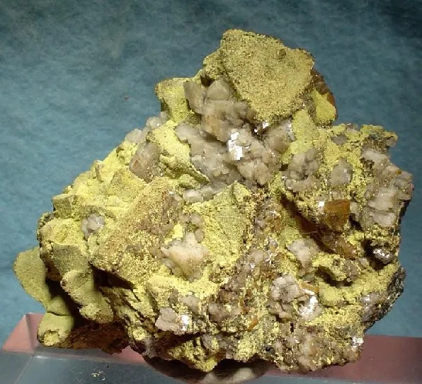 Tsumcorite, Tetrahedrite, Wulfenite image