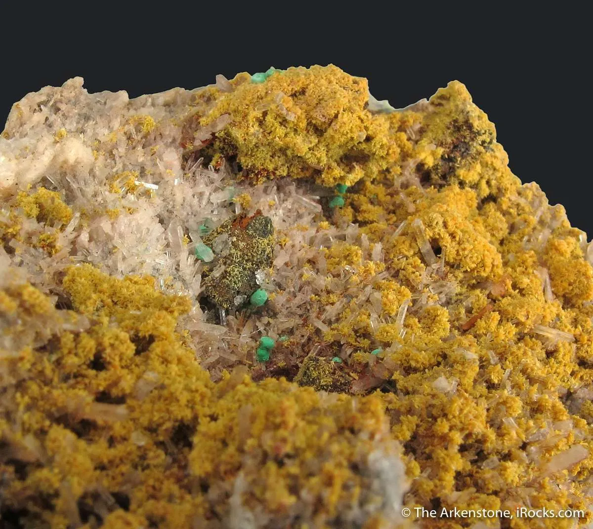 Tsumcorite (TL) on Tennantite and Quartz - image 8