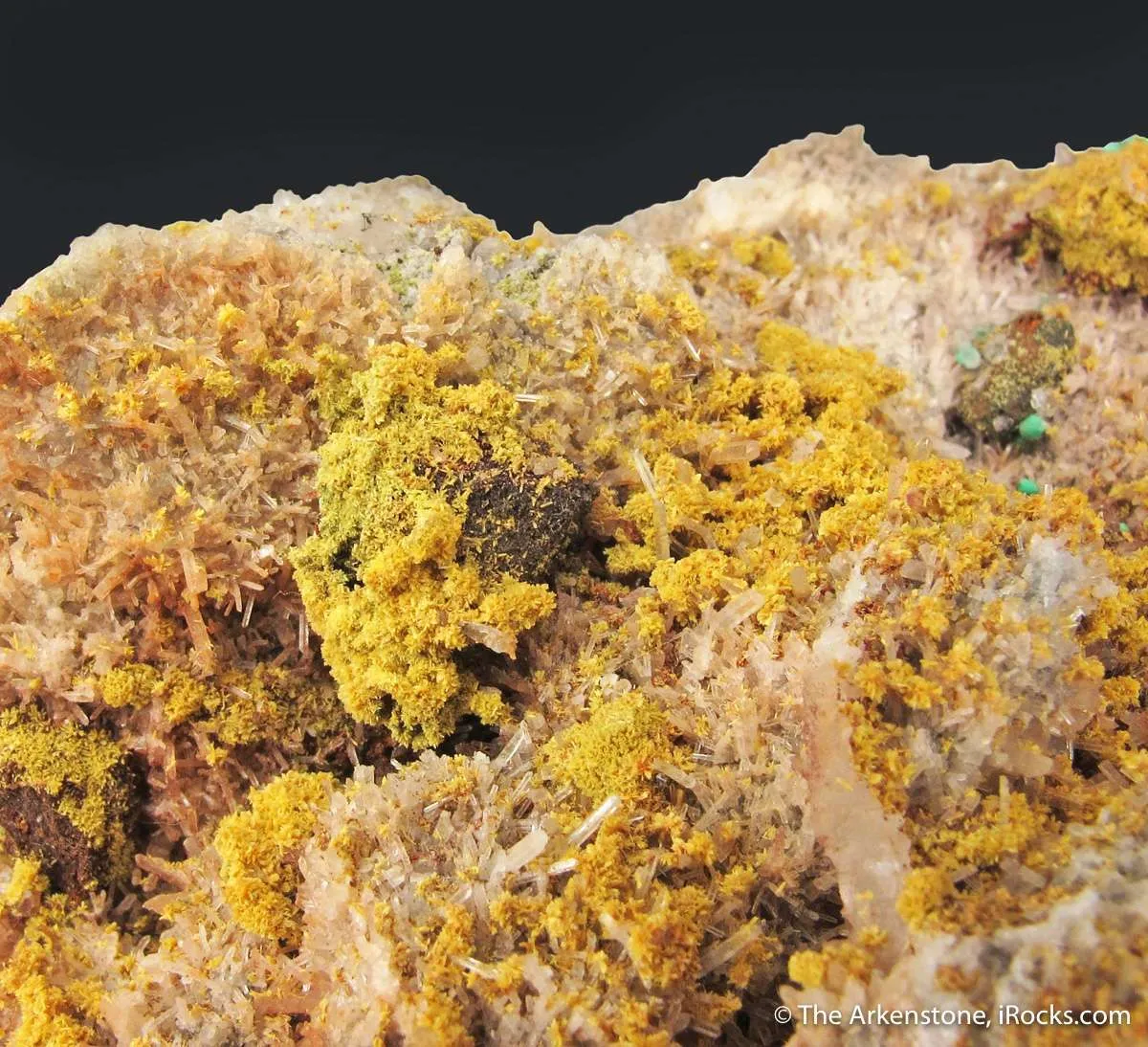 Tsumcorite (TL) on Tennantite and Quartz - image 4