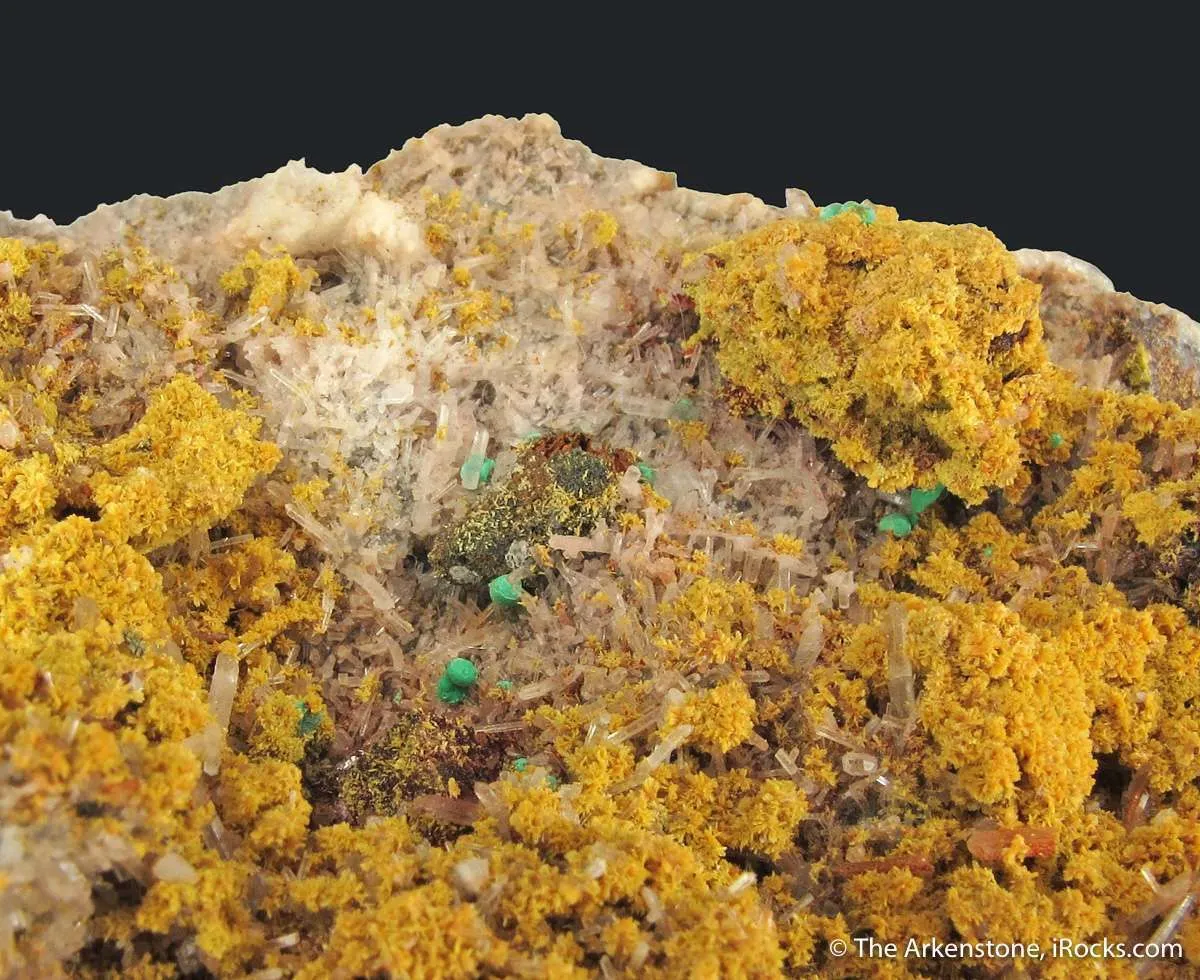 Tsumcorite (TL) on Tennantite and Quartz - image 5