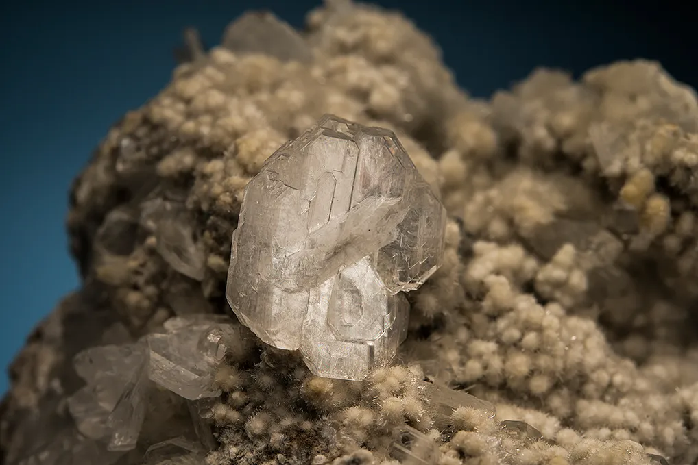 TUNELLITE on Hydroboracite - image 2