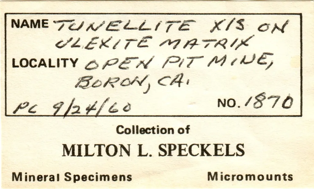 TUNELLITE on Ulexite - image 7