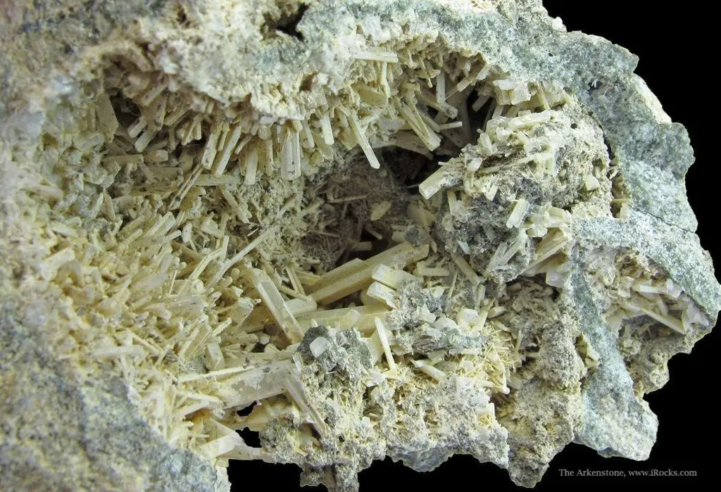 Tuscanite - image 5