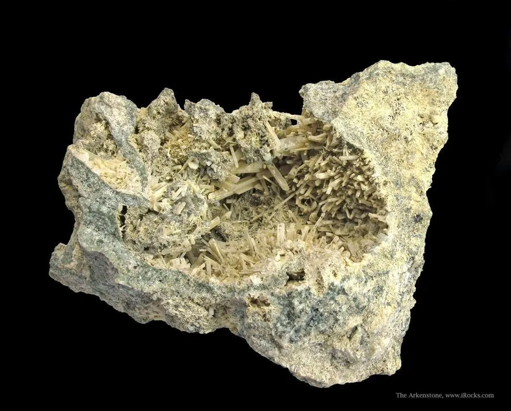 Tuscanite - image 2