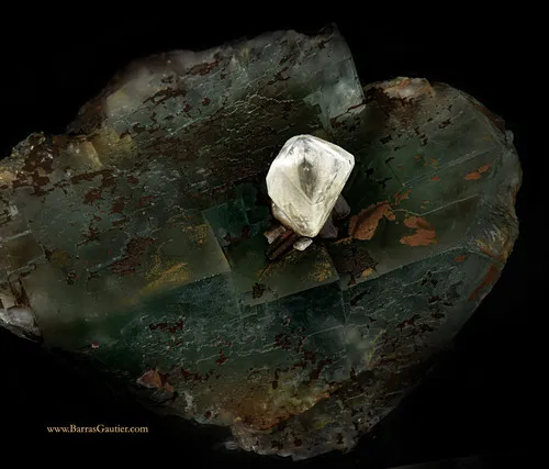 Twin of Cerussite on Fluorite image