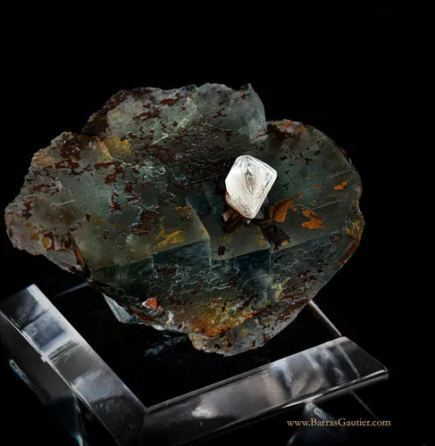 Twin of Cerussite on Fluorite - image 5