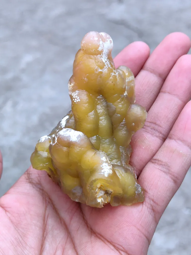 Unique Yellow Chalcedony Specimen - image 6