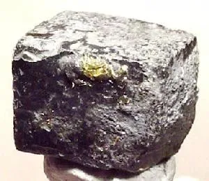 Uraninite image