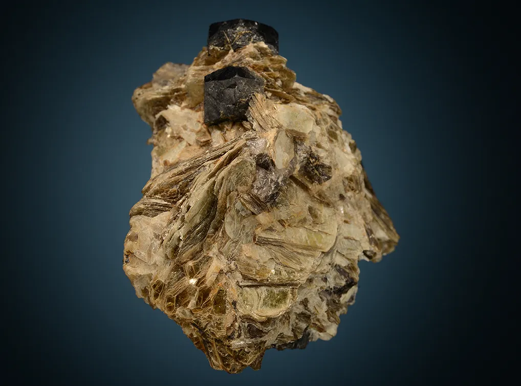 Uraninite with Muscovite - image 4