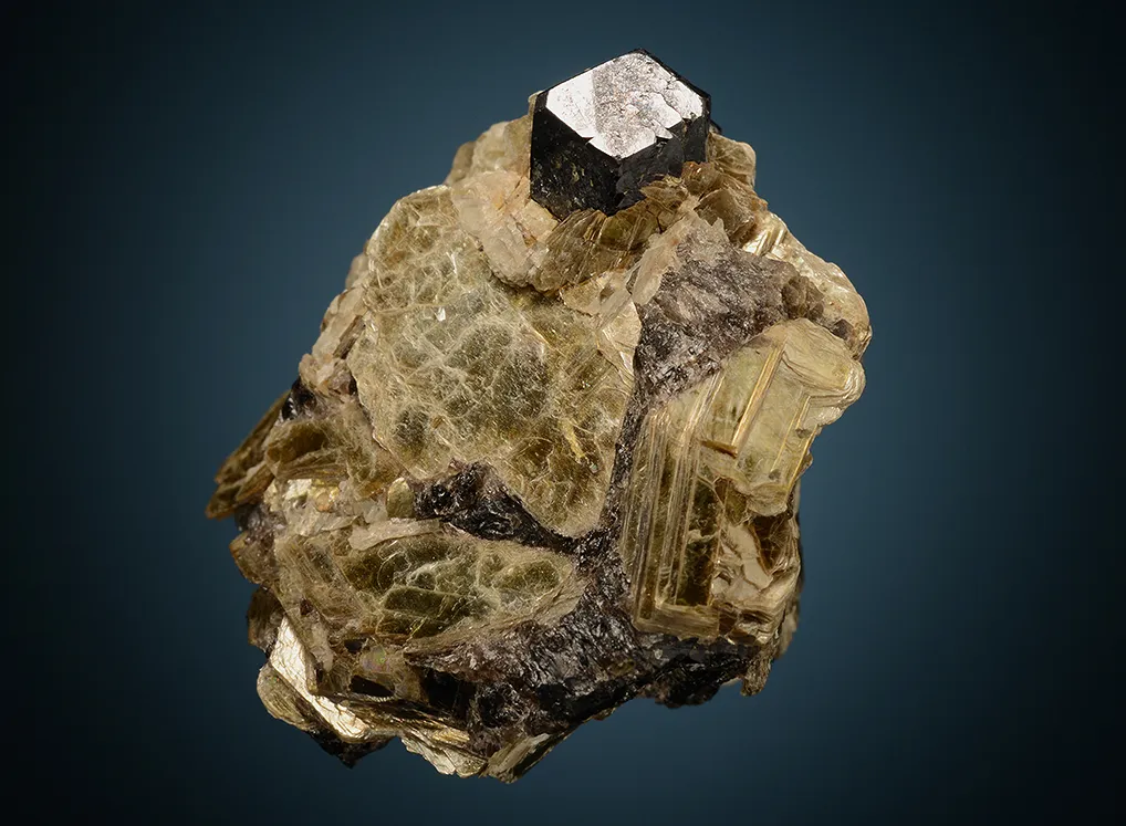 Uraninite with Muscovite - image 5