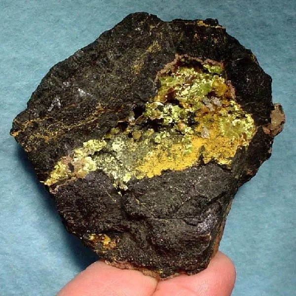 Uranophane, Baryte image