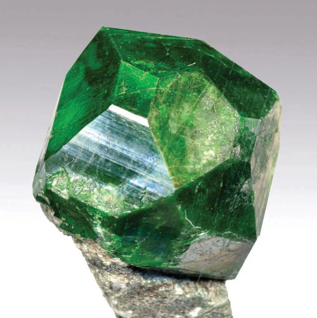 Uvarovite - image 2