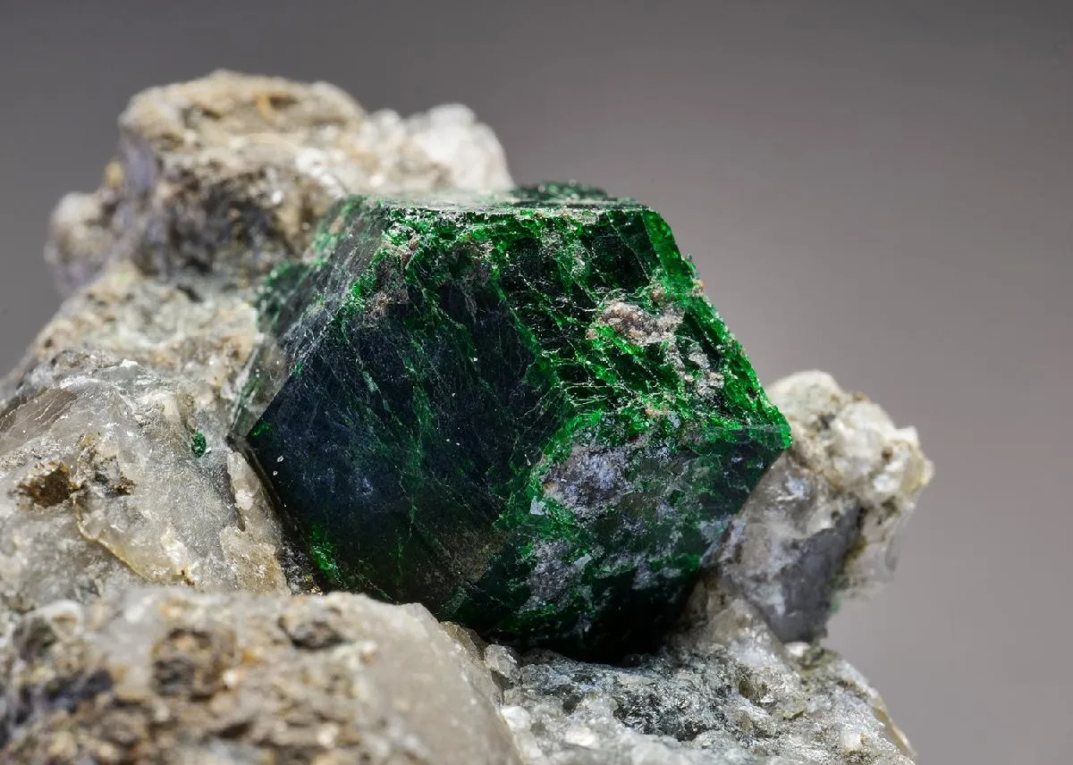 UVAROVITE - image 1