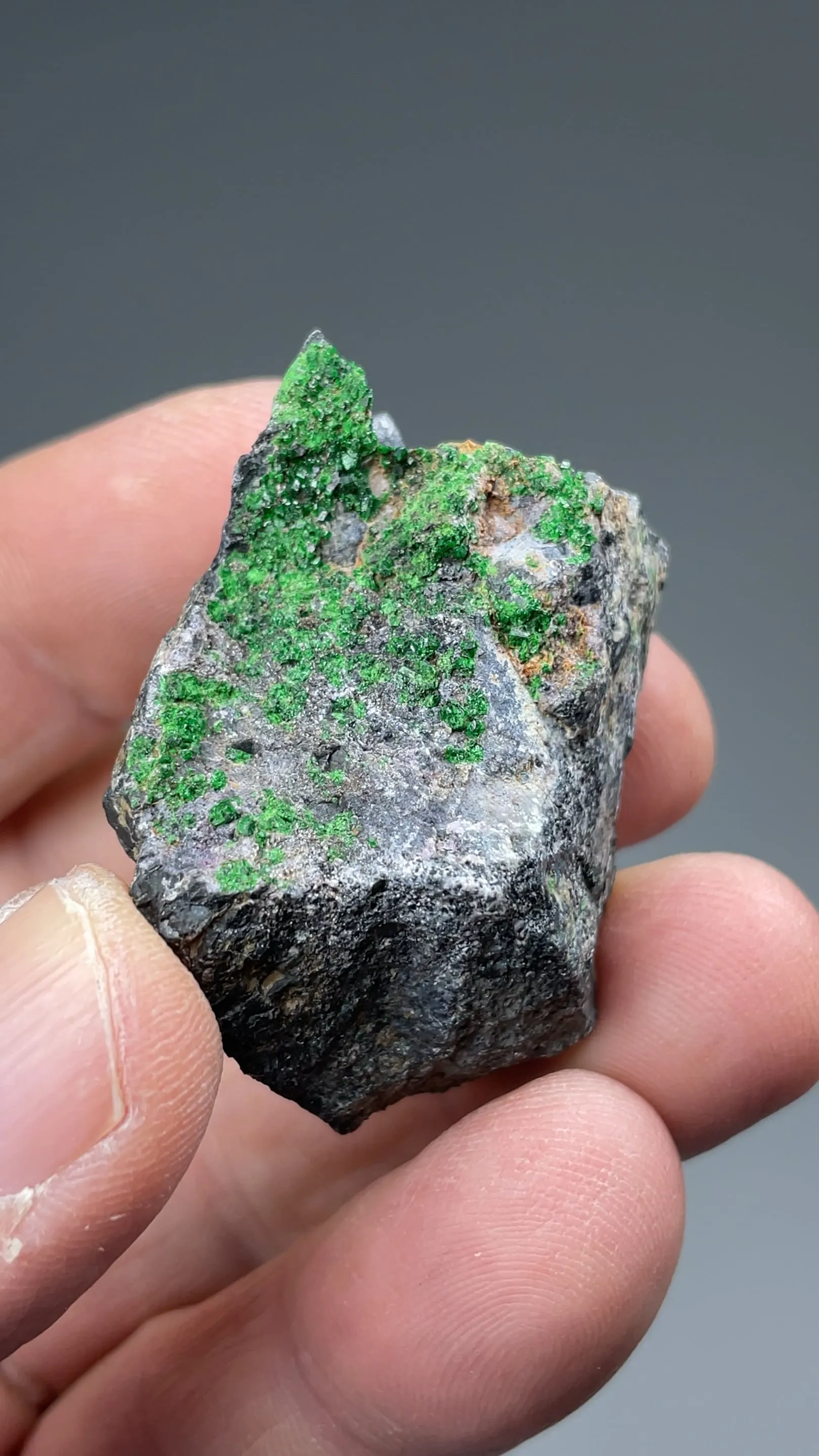 Uvarovite - image 2