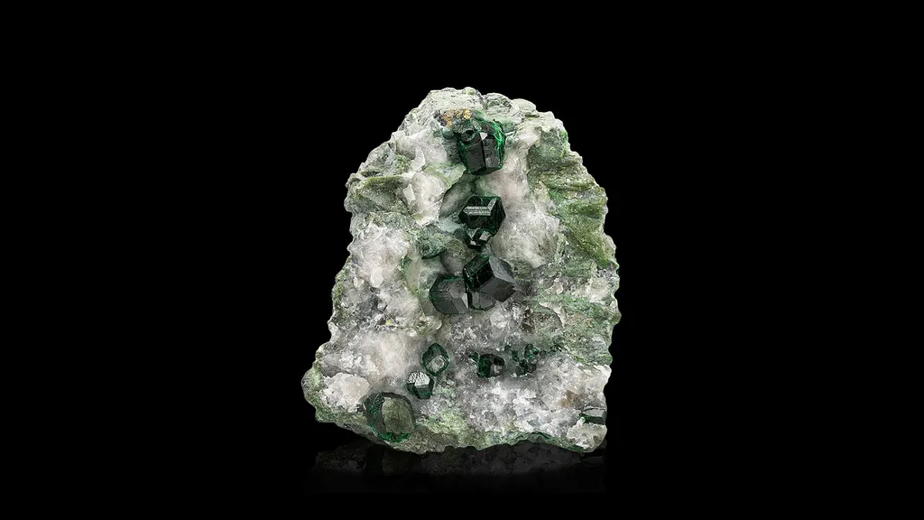 Uvarovite image