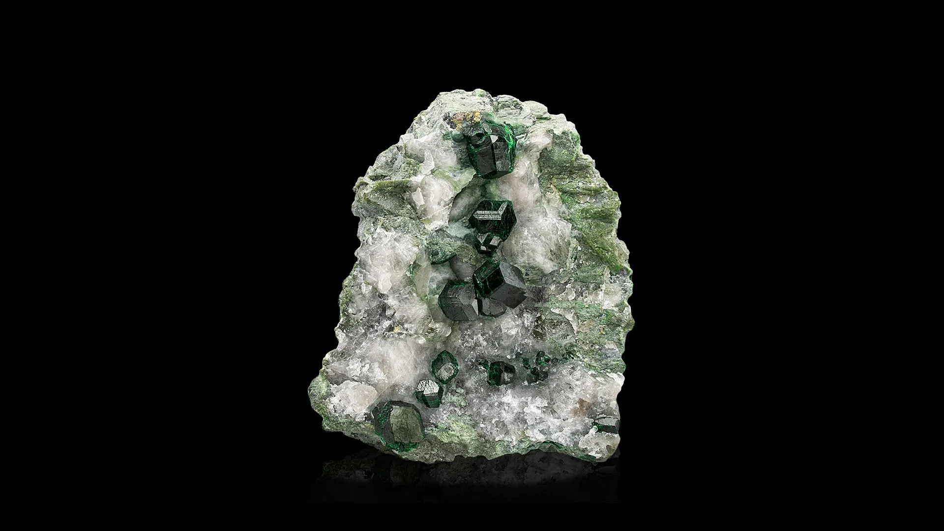 Uvarovite - image 1