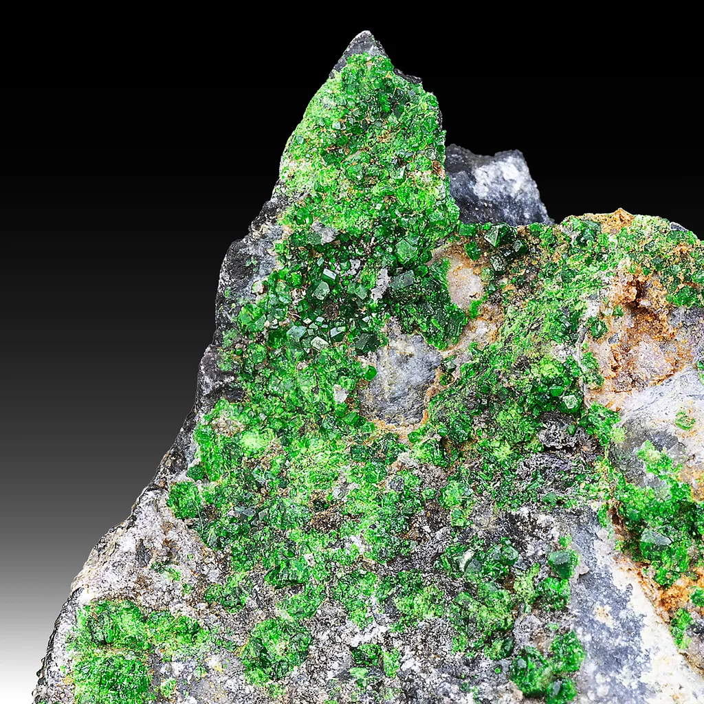 Uvarovite image