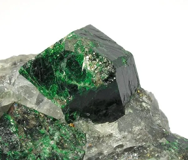 Uvarovite on Quartz - image 2