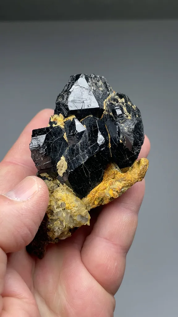 Uvite-Dravite - image 2