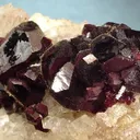 Uvite, Magnesite - image 2