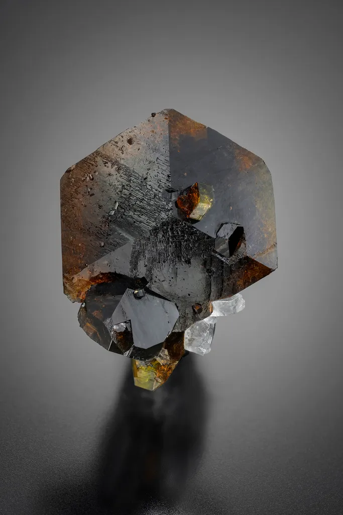 Uvite, Magnesite image