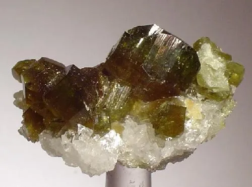 Uvite, Magnesite image